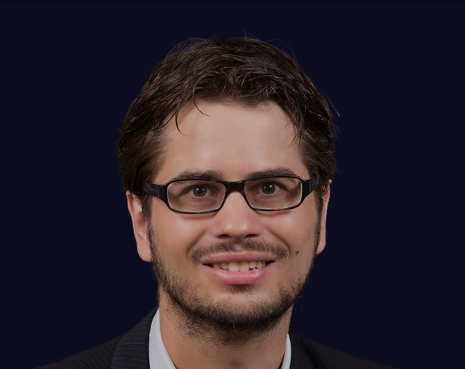 Dr. Sebastian Groh